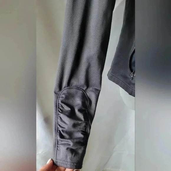 Athleta Grey Workout Athletic Zip Hoodie Jacket With Back Pocket Size Medium - Picture 13 of 16